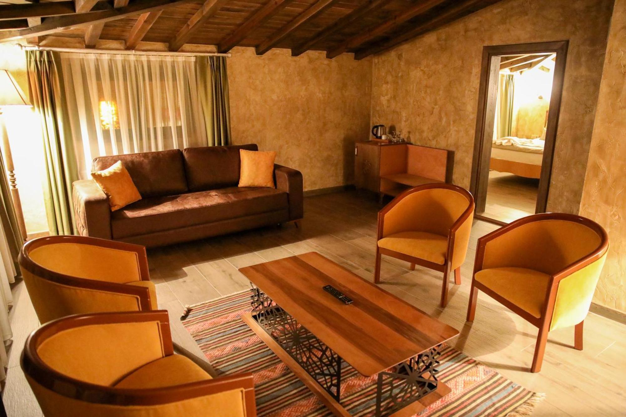 Kazdagi Atila Bey Konagi Hotel Ayvacik Bagian luar foto