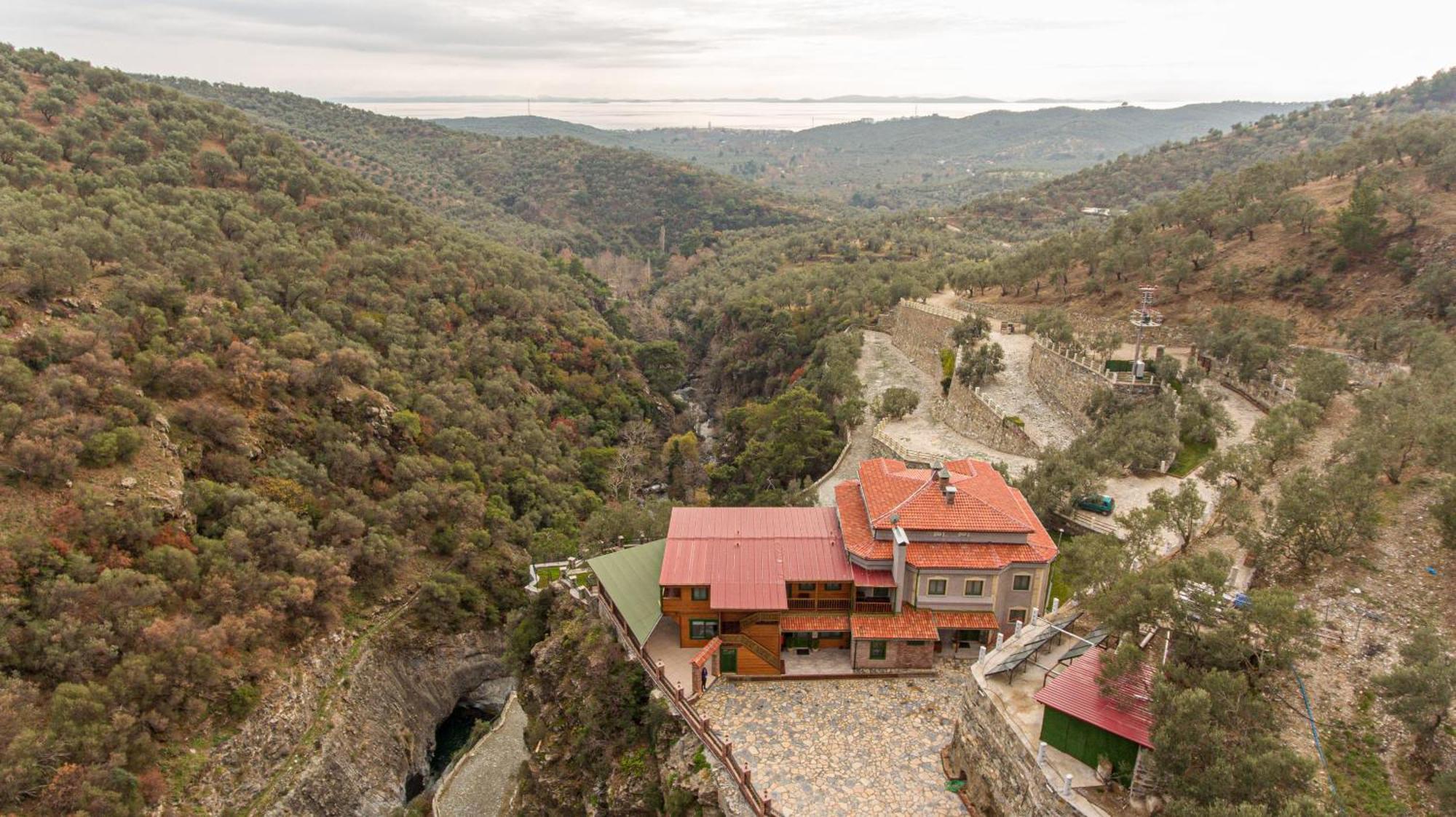 Kazdagi Atila Bey Konagi Hotel Ayvacik Bagian luar foto